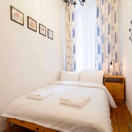 Spacious 4 Bedroom 2 Bathrooms